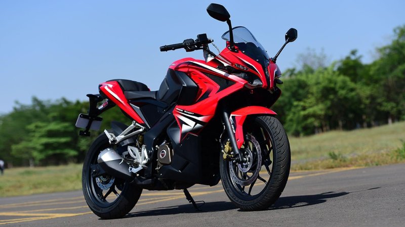 Bajaj Pulsar RS 200