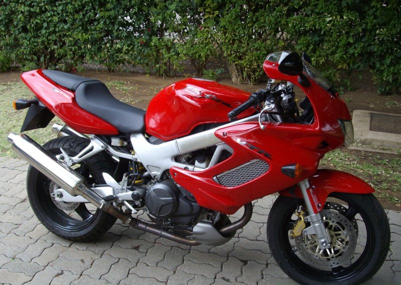 Хонда vtr1000f