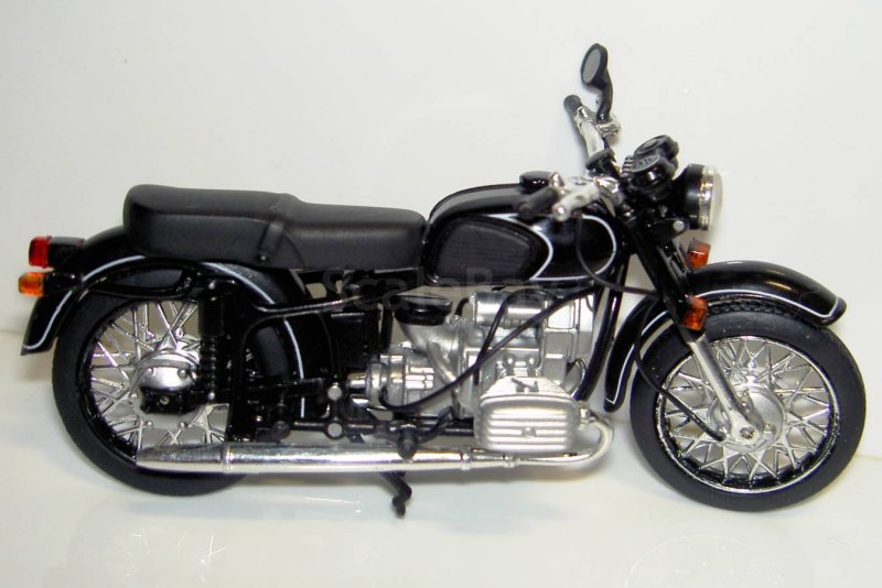 КМЗ Днепр МТ-10-36