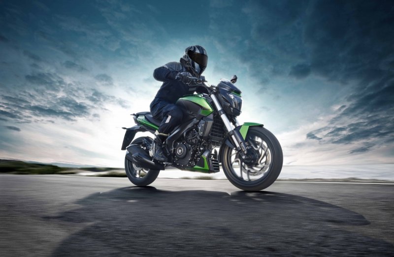 Мотоцикл Bajaj Dominar 400