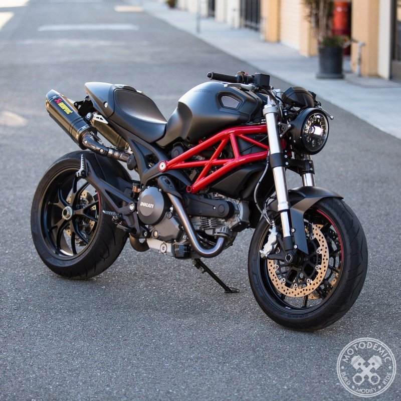 Ducati Monster 696 Custom