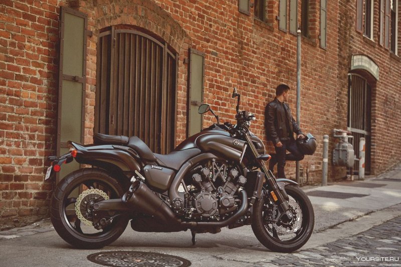 Круизер Yamaha v-Max