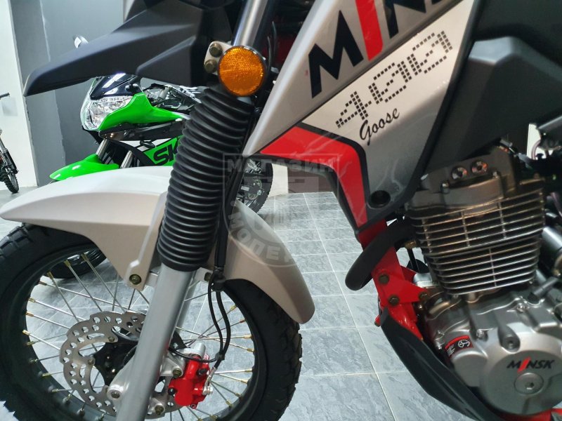 Мотоцикл m1nsk Goose 400