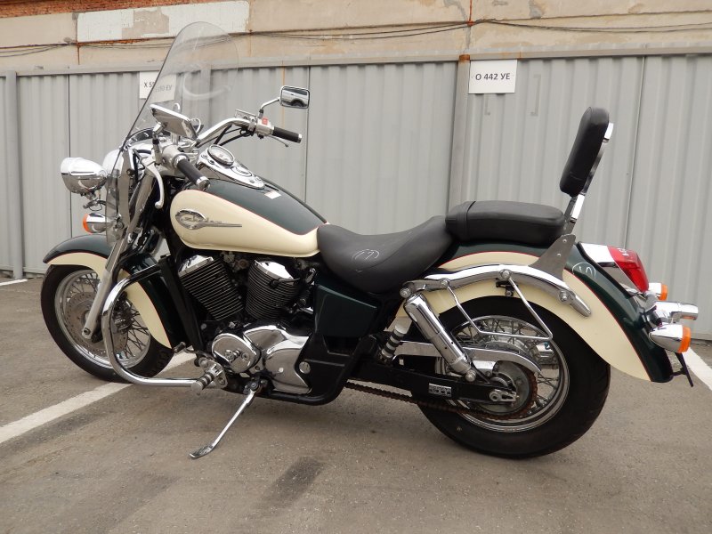 Мотоцикл Honda Shadow 400