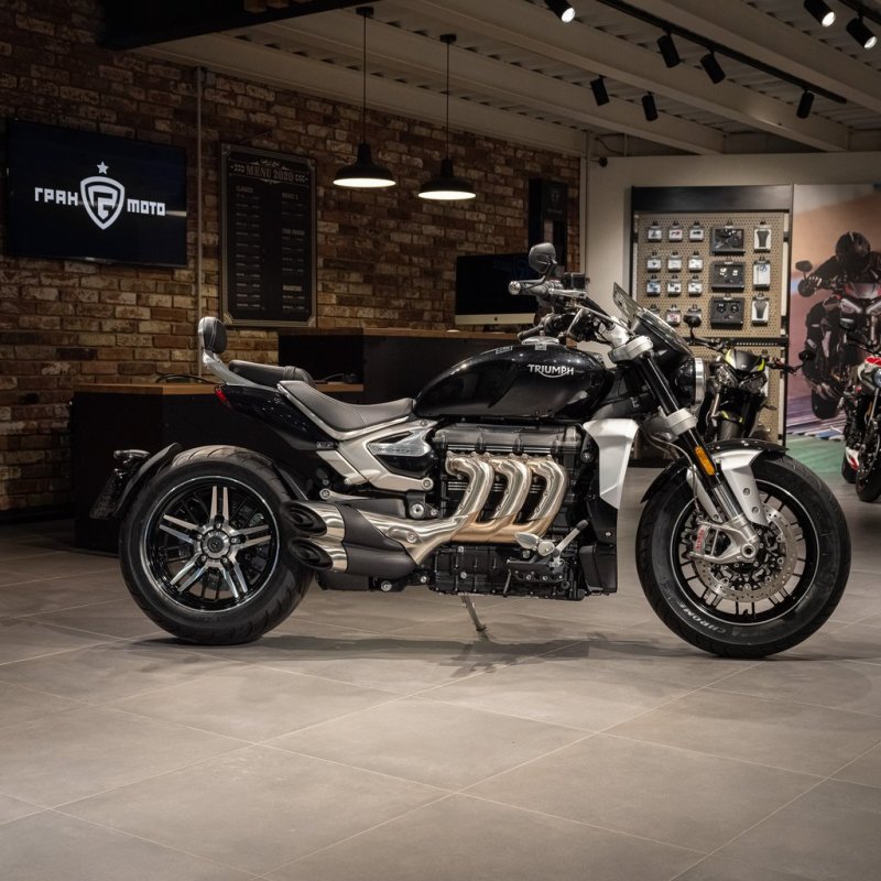 Мотоцикл Triumph Rocket 3