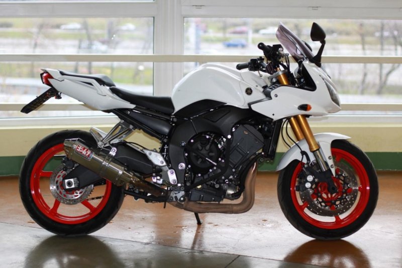 Yamaha fz1 2011