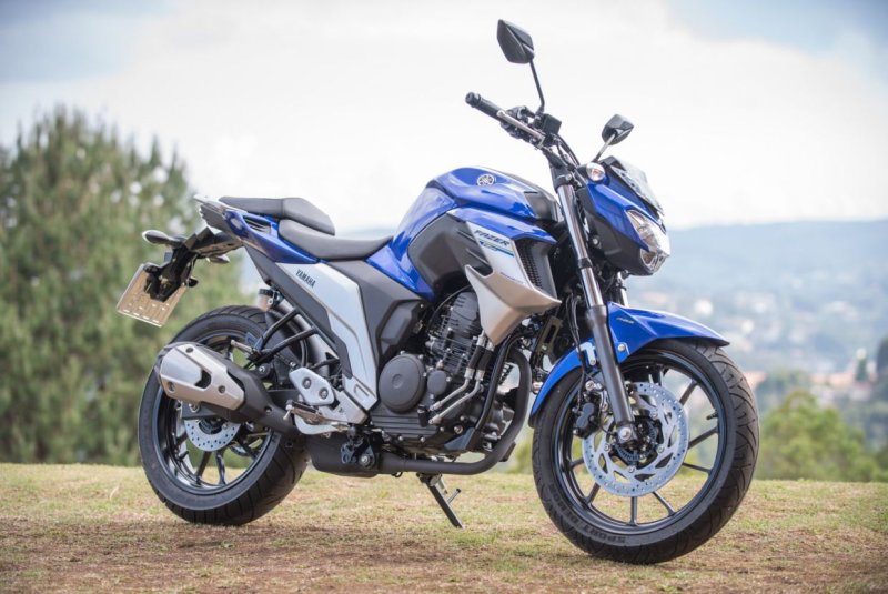 Yamaha FZ 250 fazer