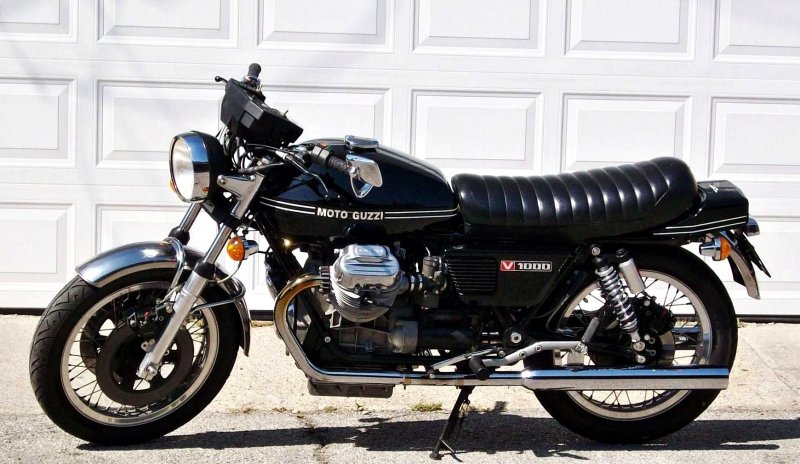 Moto Guzzi v 1000