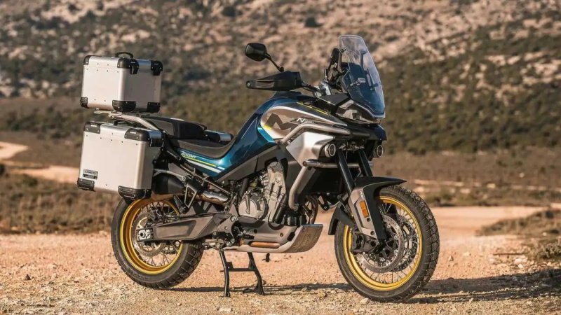CFMOTO 800mt Touring