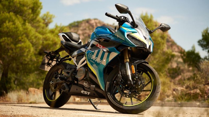 CF Moto 300sr