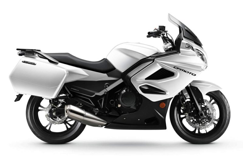 Мотоцикл CFMOTO 650 tk
