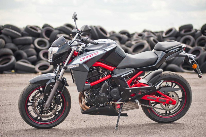 CF Moto 650 NK