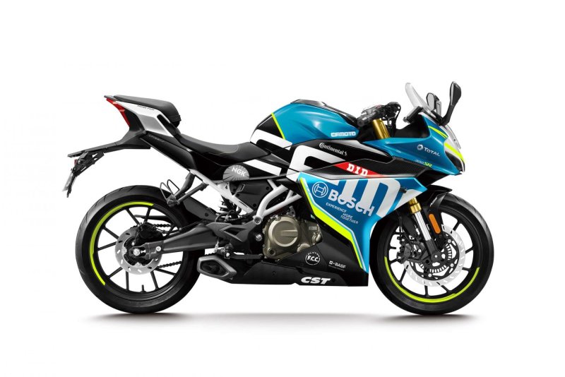 Мотоцикл CFMOTO 300sr