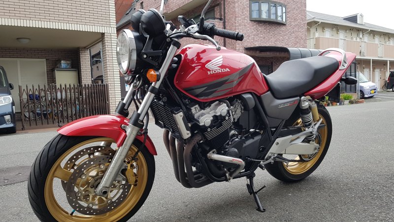 Honda CB 400 VTEC 3