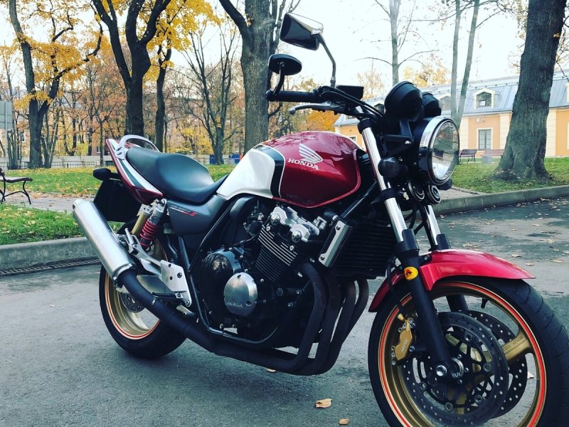 Honda CB 400