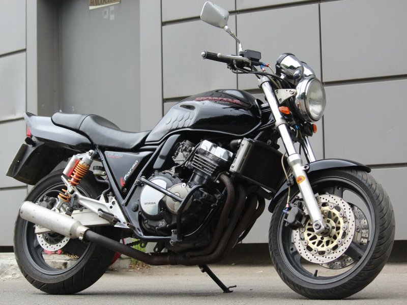 Honda CB 400