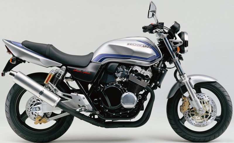 Honda CB 400 SF VTEC 1
