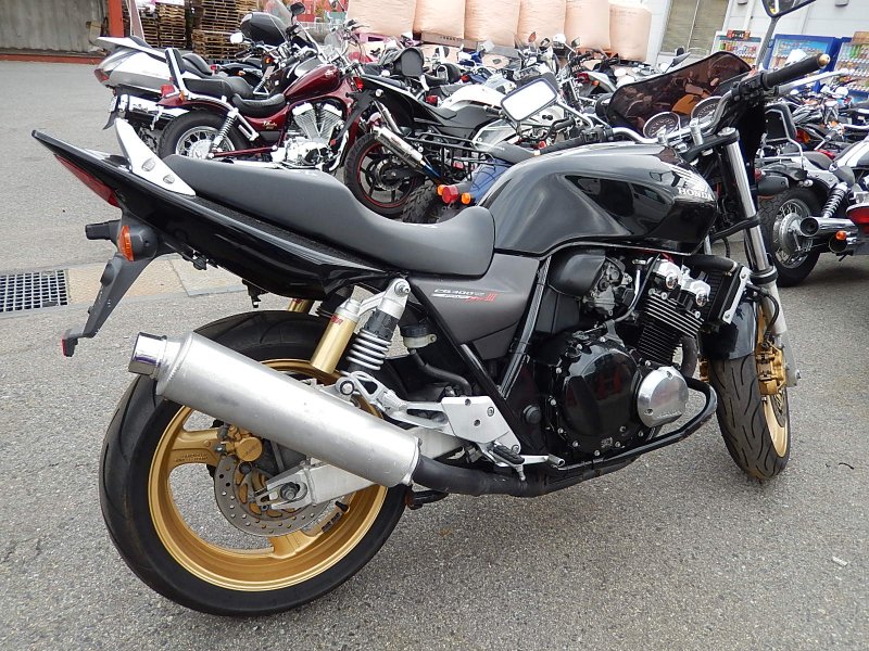 Honda CB 400 SF VTEC 3