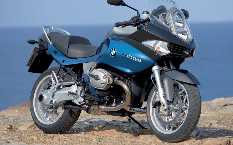 БМВ r1200st