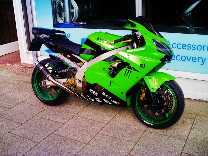 Кавасаки zx9r 1995г