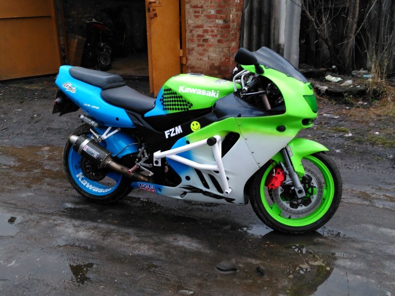 Кавасаки zx9r 1996 Ninja