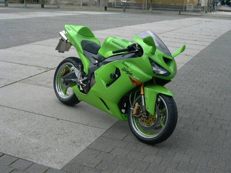 Kawasaki Ninja zx9r
