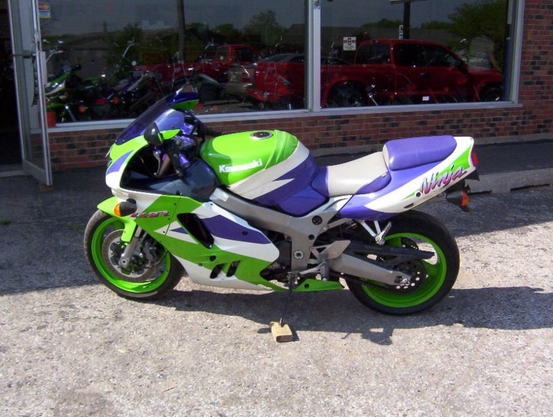 Kawasaki Ninja zx9r