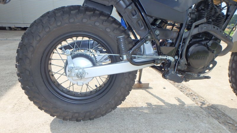 Yamaha tw200 с резиной от квадроцикла
