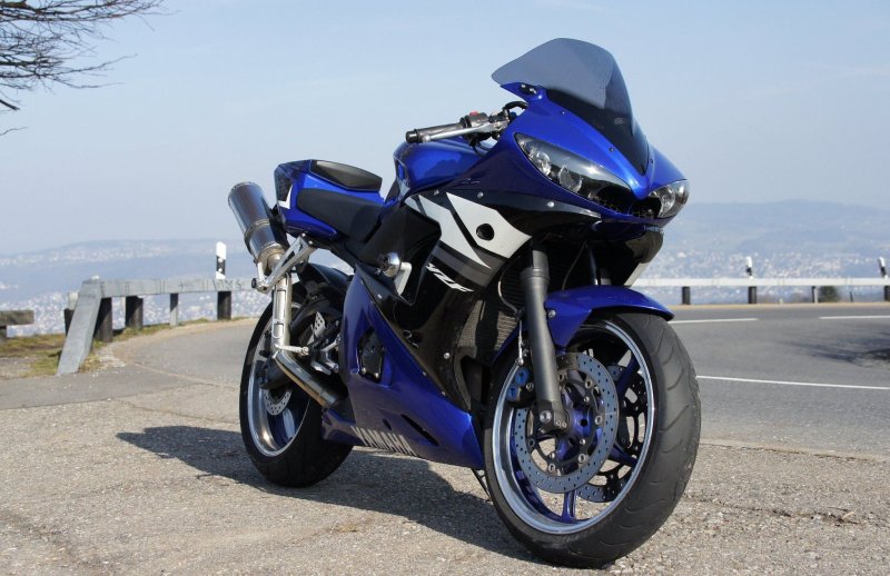 Yamaha YZF 2003