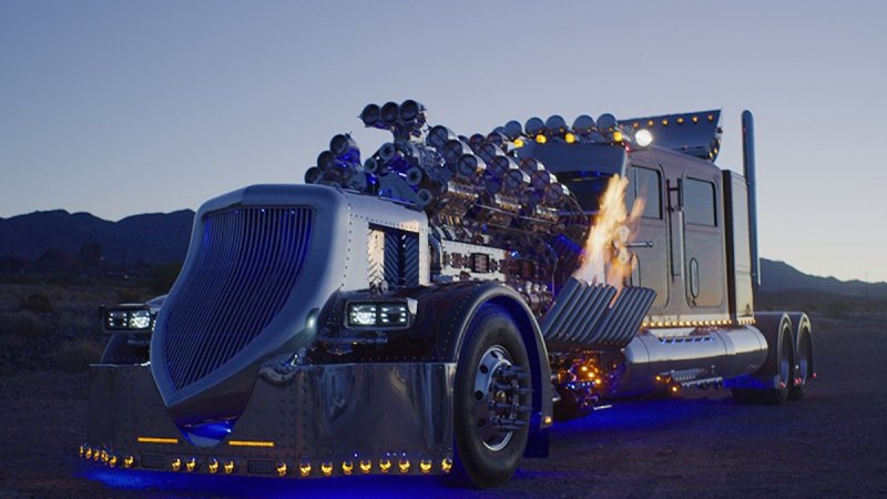 Thor 24 Peterbilt