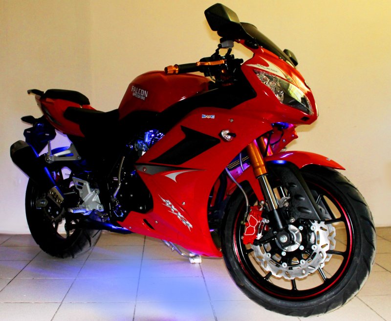 Falcon SPEEDFIRE 250