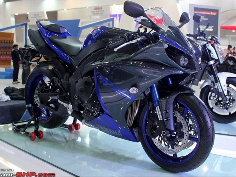 Ямаха YZF-r1 2014