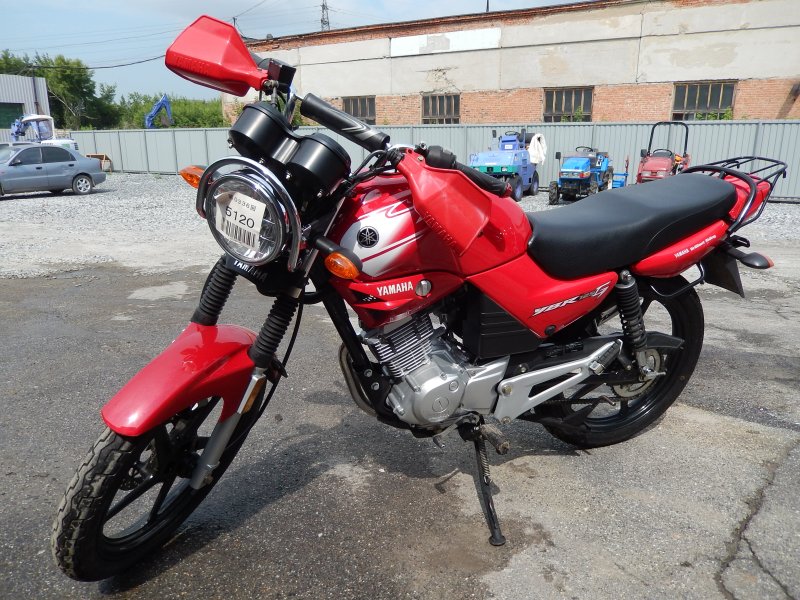 Японский мотоцикл Yamaha YBR 125