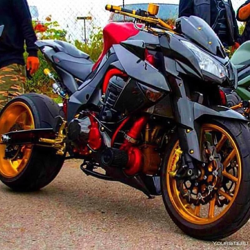 Kawasaki z1000 Street Fighter