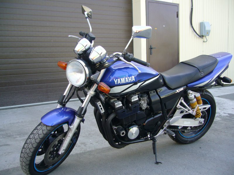 XJR 400
