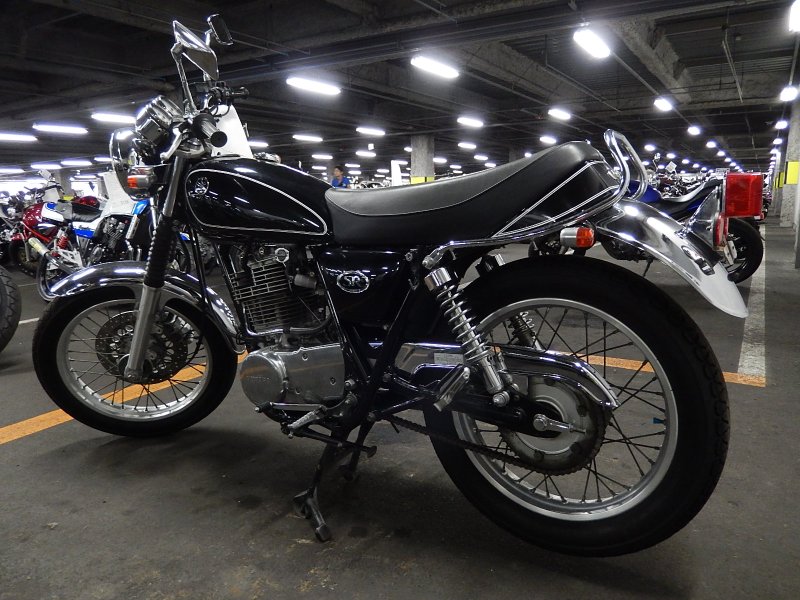 Suzuki sr400