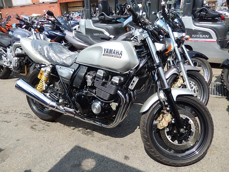 Мотоцикл Ямаха XJR 400