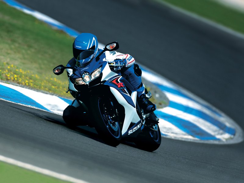 Suzuki GSX-R 750 фото