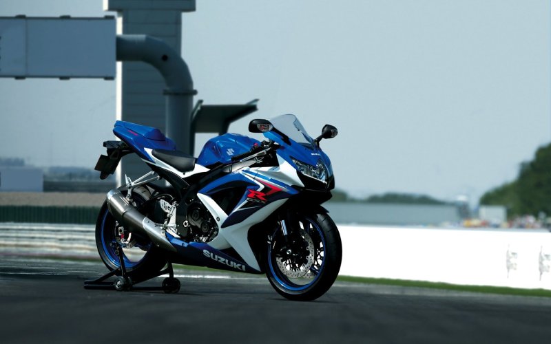 Suzuki GSXR 750