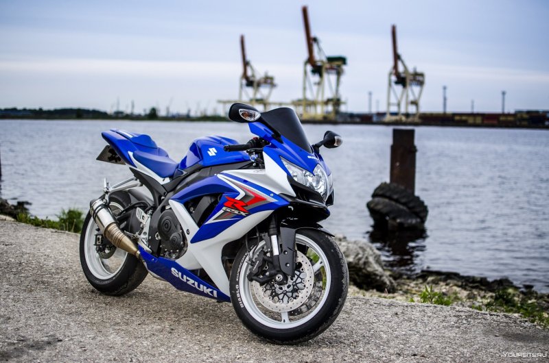 Сузуки 750 GSX R