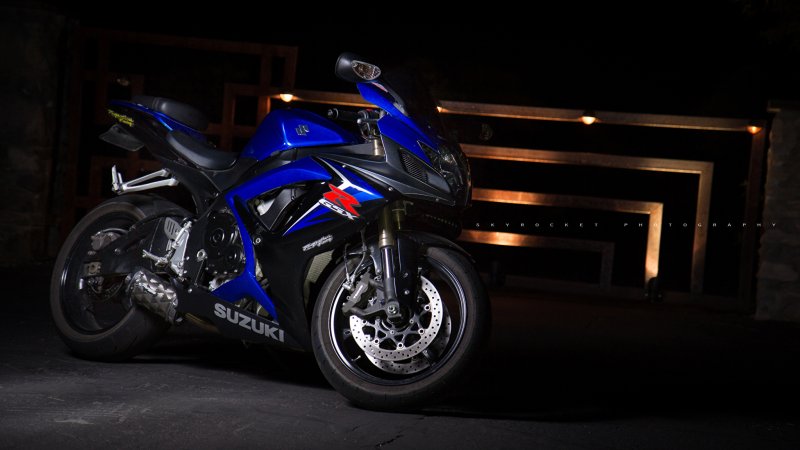 Suzuki GSX R 600 свет