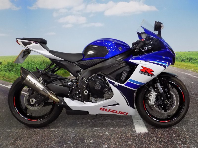 Сузуки GSX R 600
