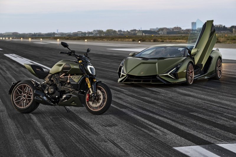 Мотоцикл Ducati Diavel