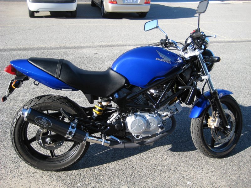 Honda vtr250 бак