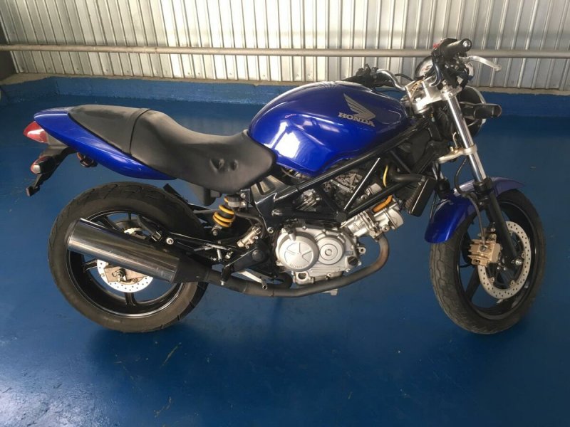 Honda vtr250 бак