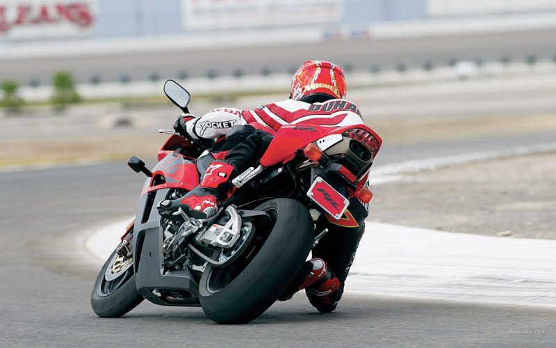 Honda cbr1000rr габариты мотоцикла
