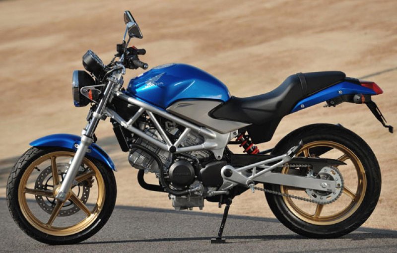 Honda VTR 250 4 колеса
