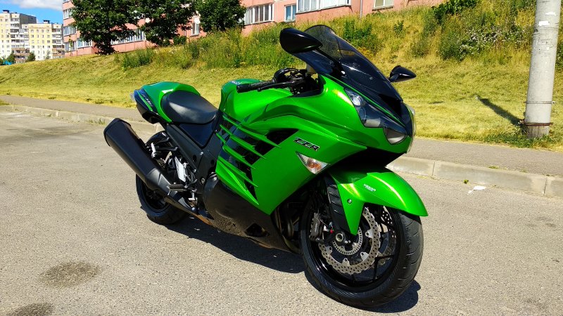 Kawasaki ZZR 1400 ZX 14r