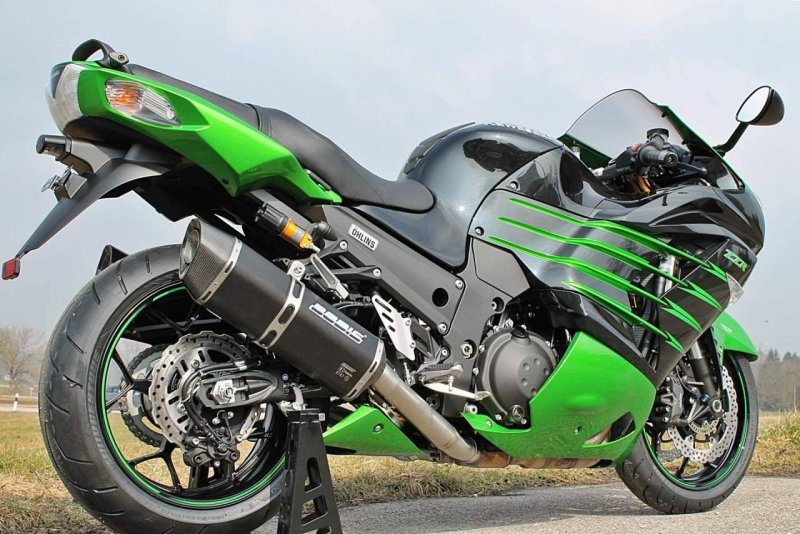 Кавасаки ZZR 1400