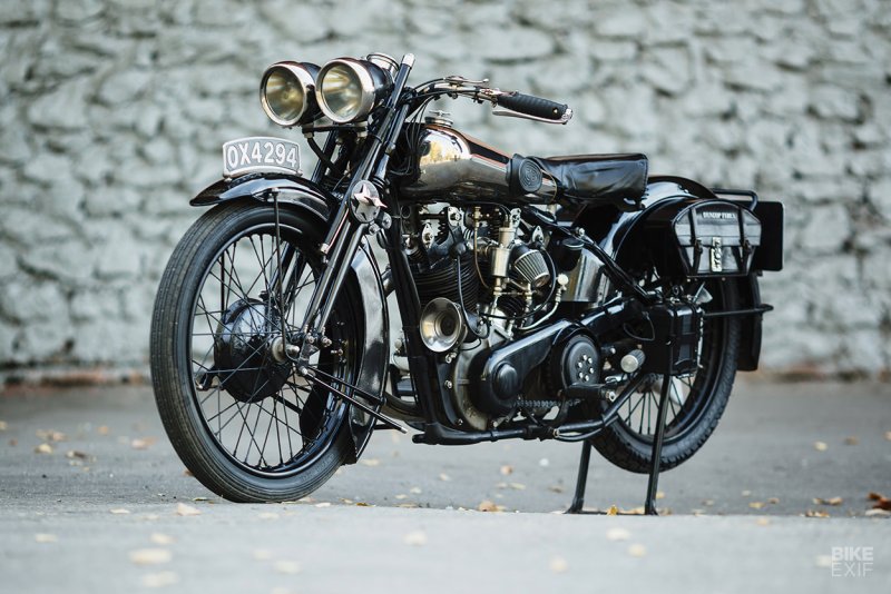 Brough Superior ss100
